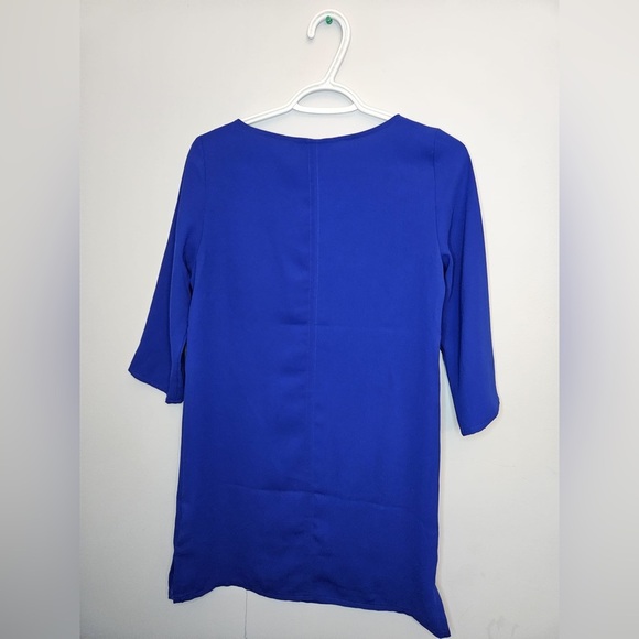 H&M Electric Blue Shift Dress
Size 6
In great condition
Measurements in picture - Picture 5 of 13